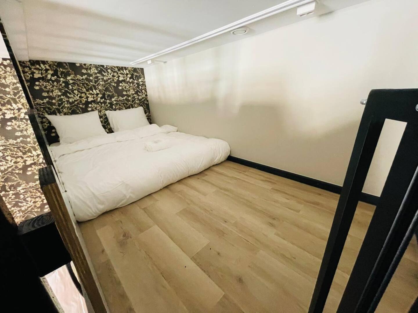 Child Favorite Coach House City Villa Tilburg Eksteriør bilde
